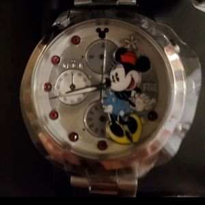 Invicta minnie mouse watch